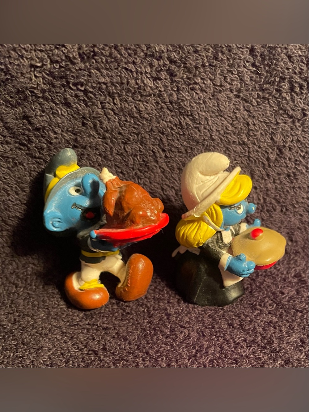 Vintage Smurfette & Smurf Figure Toy Set - Blue Characters Thanksgiving Theme - Picture 7 of 8
